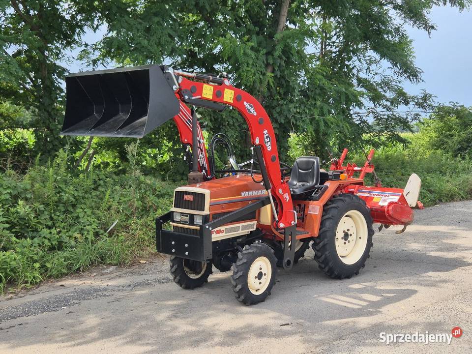 Traktorek YANMAR F16D 16 44 Ładowacz FL250 Ładowacz czołowy Małuszyn