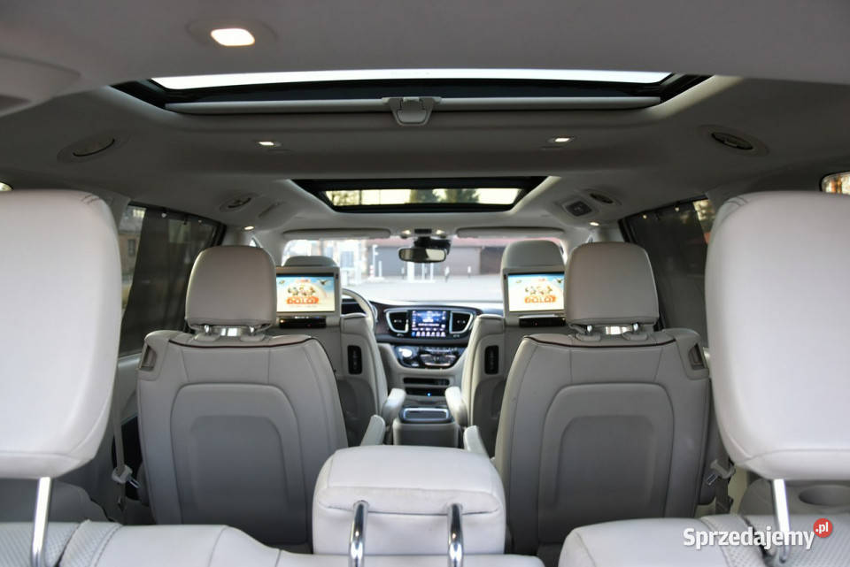 Chrysler Pacifica Limited 36 V6 291 2017r 158000km Kampinos