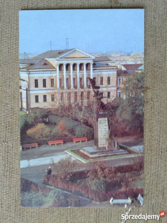 WIDOK NA POMNIK W SWIERDŁOWSKU sprzedam