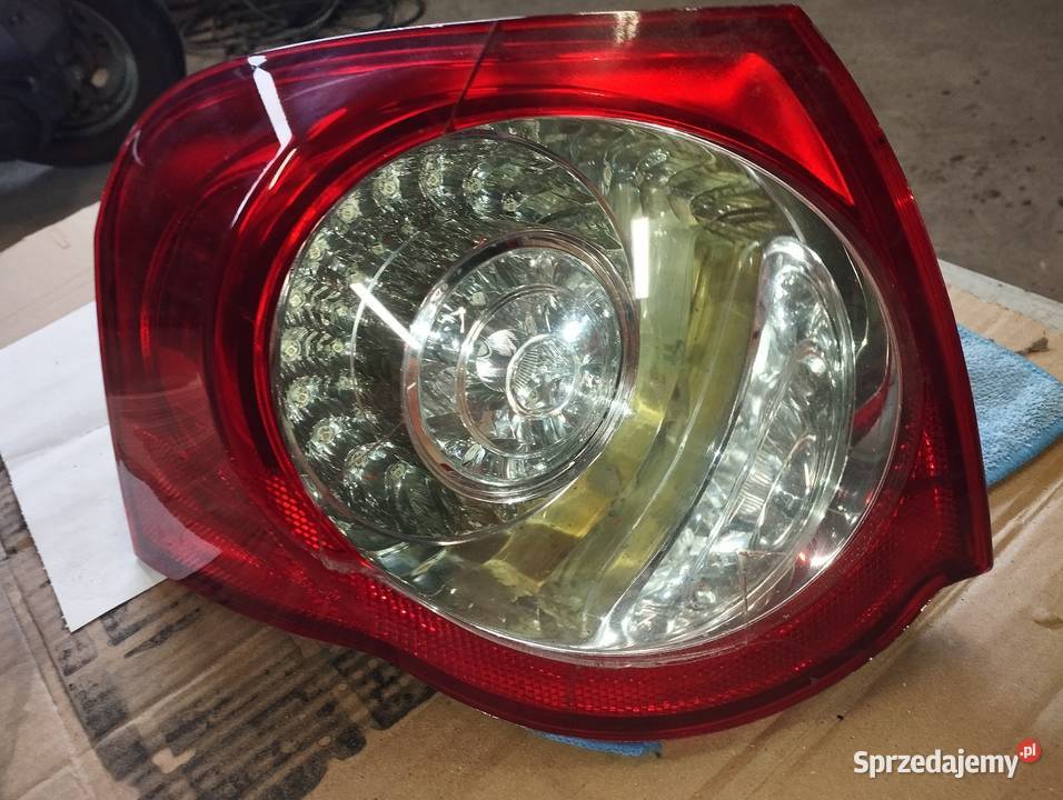 Lampa Volkswagen Passat tył strona kierowcy lewe