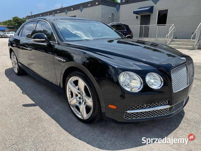 BENTLEY FLYING SPUR produkcji 2015 z USA Rok produkcji 2015 Warszawa