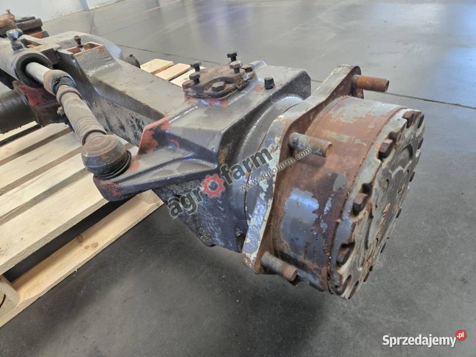 Przedni most Massey Ferguson 3630 3610 3650 3680 Byków