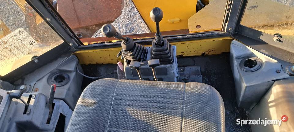 Koparko ładowarka KOMATSU WB93R 4x4 Krokodyl nie Koparko ładowarki małopolskie Chełmiec