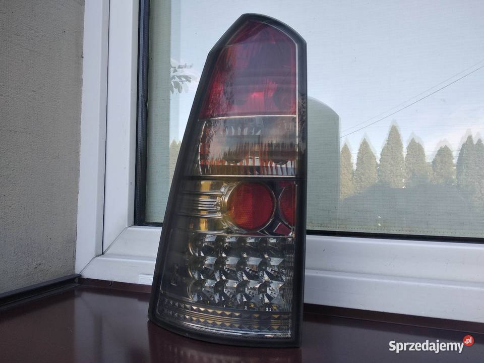 Ford Focus MK1 kombi lampy tył tylne komplet LED Sieradz