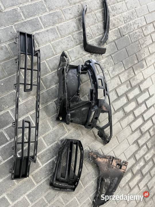 BMW F40 ślizg zderzaka LEWY Andrespol
