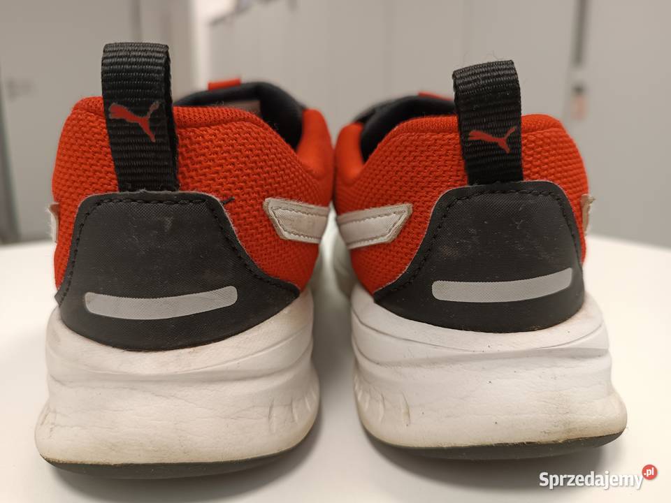 buty chłopięce PUMA 3435 205215 20.5cm Łódź