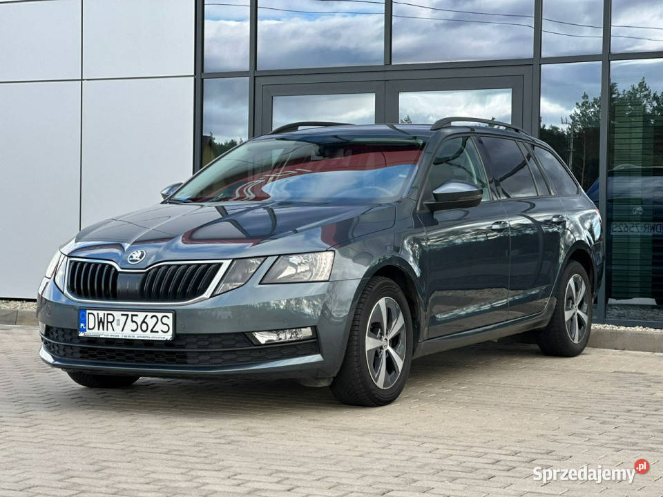 koda Octavia Salon Polska Alu Climatronic LED komputer pokładowy Kąty Opolskie