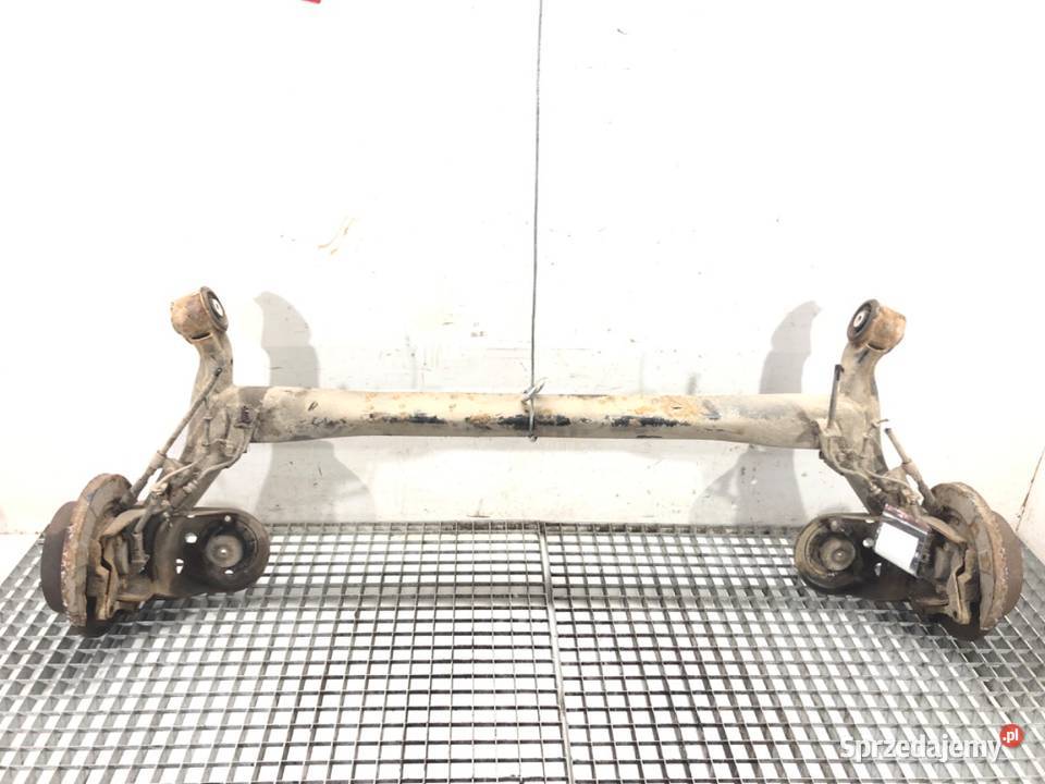 BELKA TYŁ HYUNDAI i20 Hatchback TYLNA