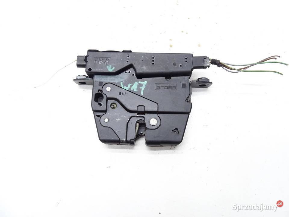 ZAMEK KLAPY TYŁ TYLNY BAGAŻNIKA 917980 BMW X1