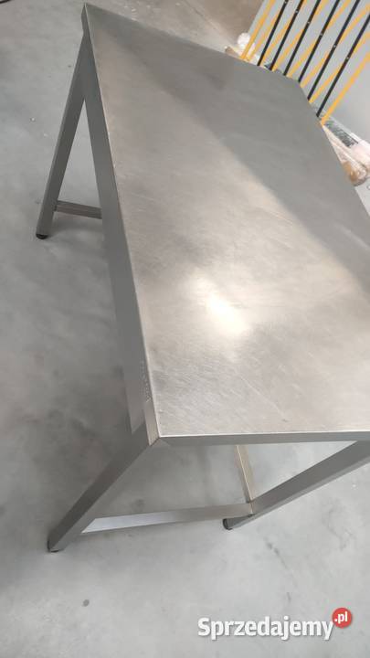 Stół centralny ze wzmocnieniami 120x70x85 dolnośląskie sprzedam