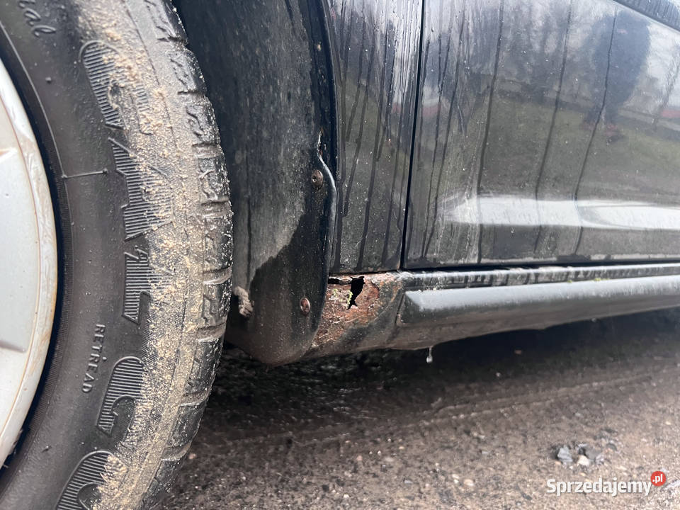 volkswagen touran 2004 nieuszkodzony Kielce