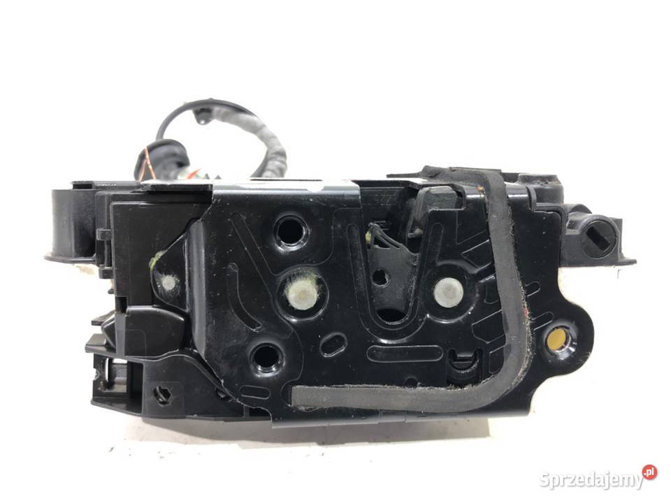 ZAMEK DRZWI PRAWY TYŁ VW GOLF VII Hatchback