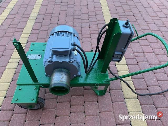 Silnik 75 kW na fabrycznym wózku z przewodem