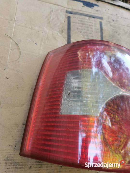 Passat B5 FL lampa lewa tył 3B9945095AA kombi Łódź