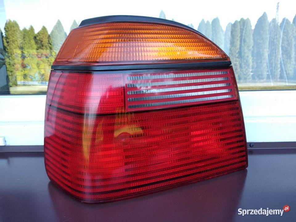 VW Golf MK3 III lampy tył tylne prawa lewa Sieradz
