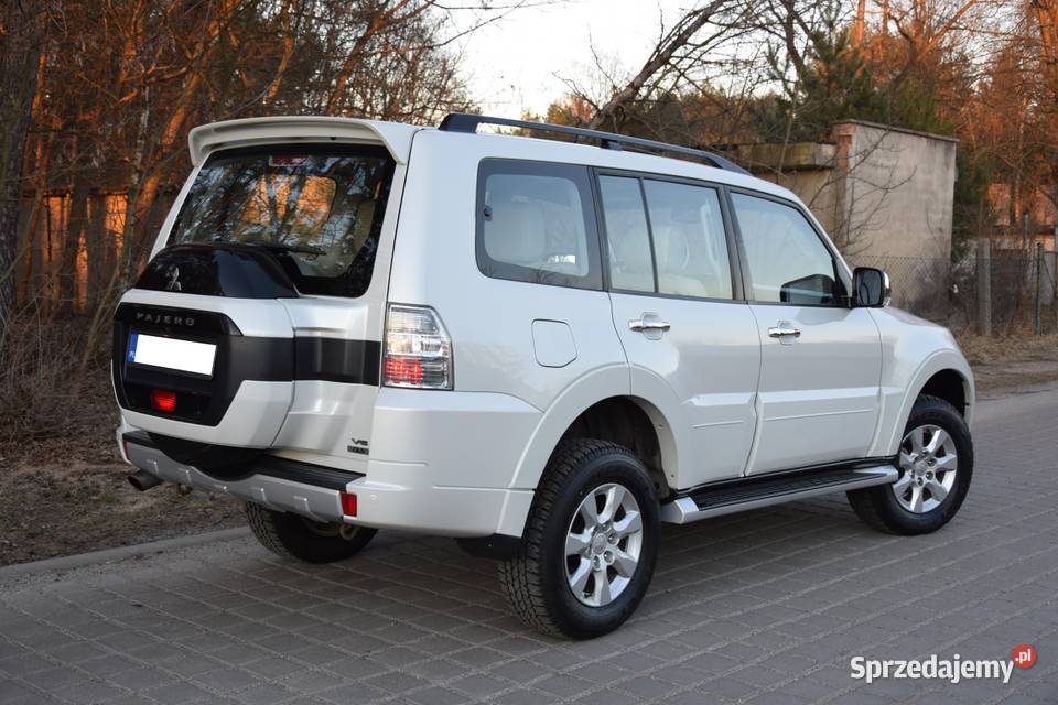 MITSUBISHI PAJERO 35 V6 GLS DUBAI SUPER STAN I garażowany Pajero Zielona Góra
