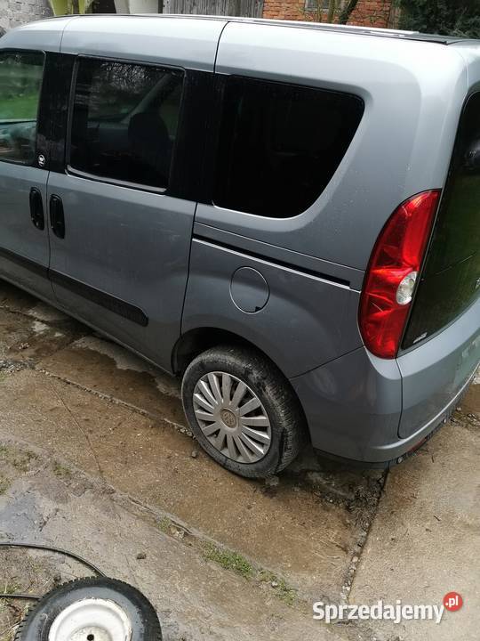 Fiat Doblo 2 14 benzyna uszkodzony małopolskie Kraków