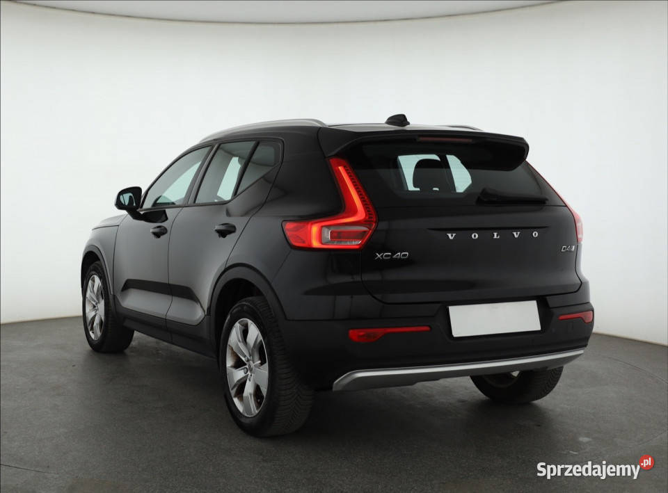 Volvo XC40 D4 AWD pełny VAT Piaseczno