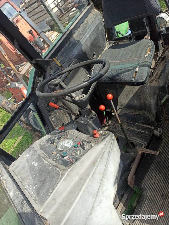 Ciągnik John Deere 2130 z turem Chełm