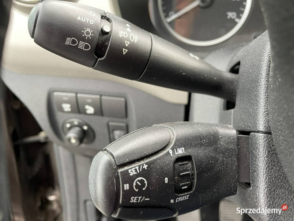 Peugeot Partner Peugeot Partner Tepee 100 Family światła do jazdy dziennej Syców
