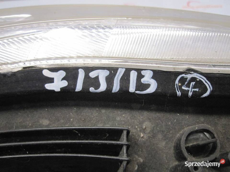 PEUGEOT 2008 I 13r lampa prawa przód 9677810080 Kielce