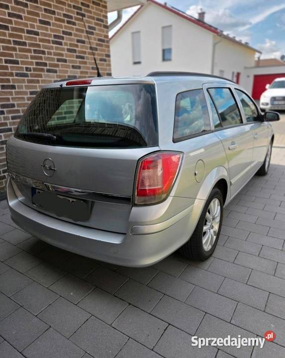 Sprzedam Astre H kombi 2009r 18 140 Gomunice