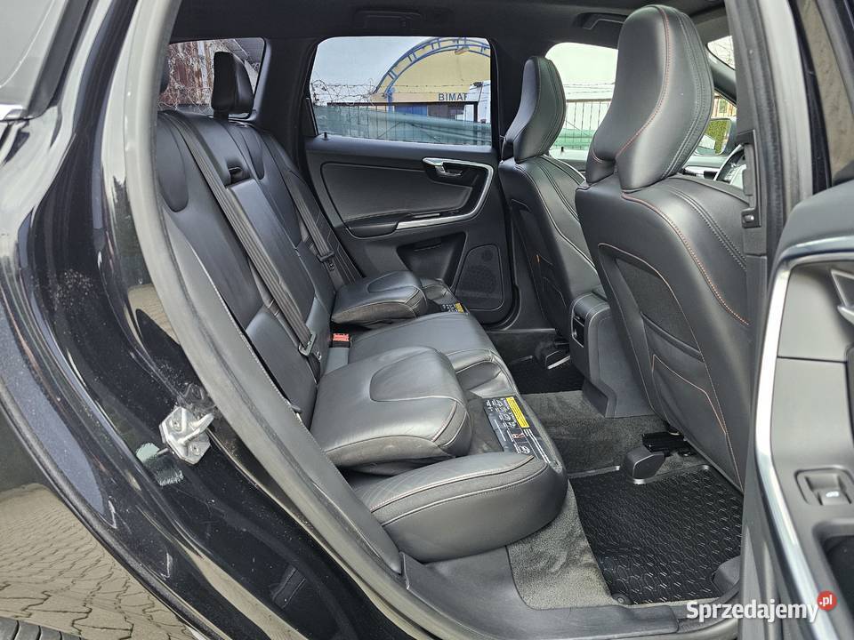 VOLVO XC60 OCEAN RACE 20Diesel 181 Niski