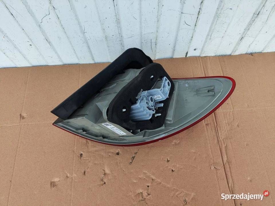 MERCEDES B W246 LED LAMPA LEWA TYŁ sprzedam