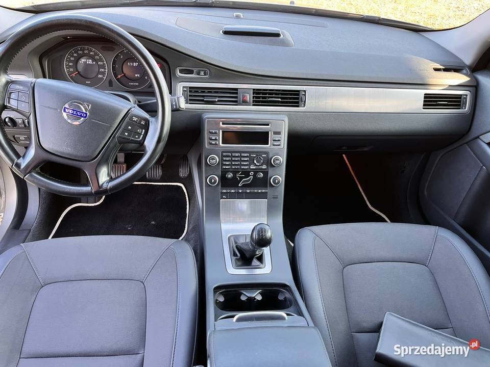 Volvo V70 2010r Polift Oryg Przebieg ASR (kontrola trakcji) Chrzanów sprzedam