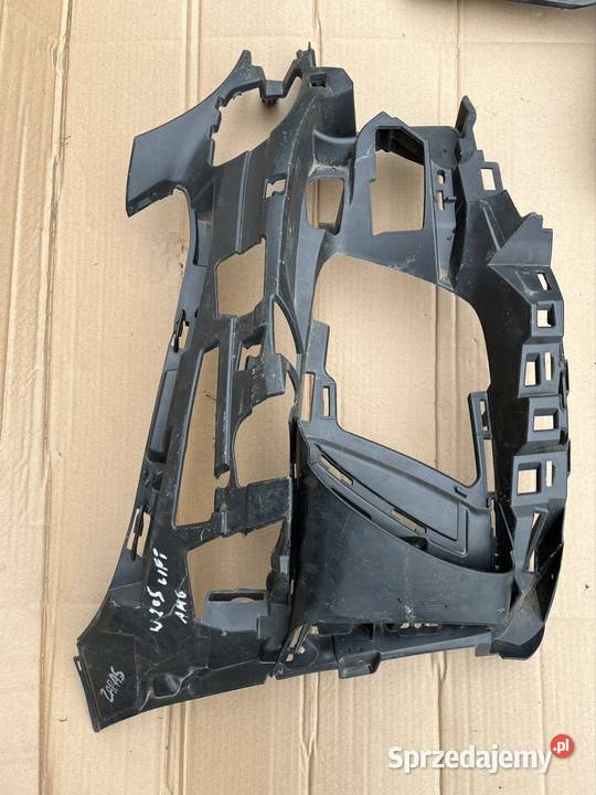 ŚLIZG ZDERZAKA PRZÓD PRAWY MERCEDES CKLASA W205 osobowe wielkopolskie Międzychód