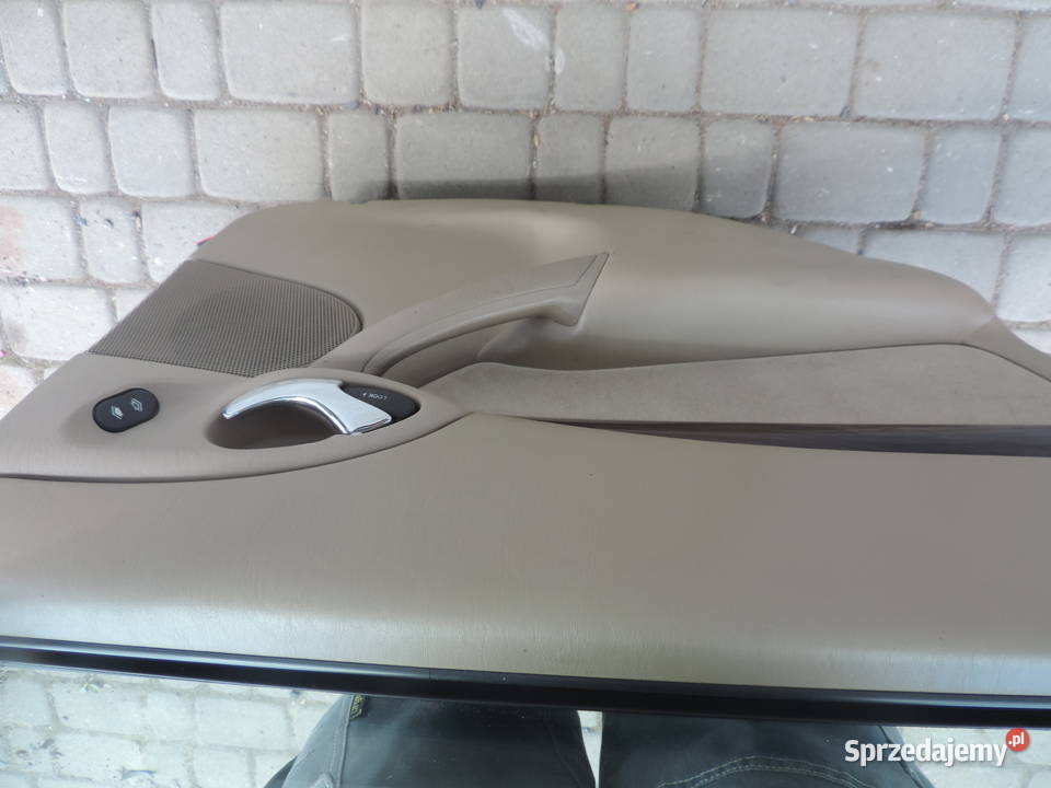 DRZWI LEWY TYŁ FORD FOCUS MK1 HB 5D KOLOR 08 Nowy Sącz