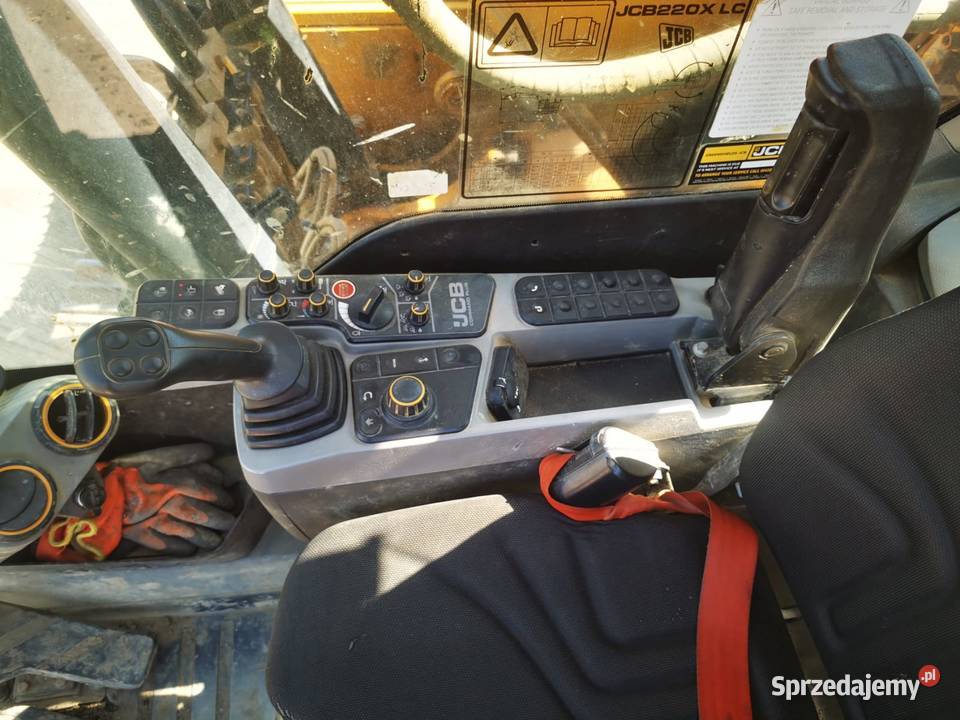 JCB 220 X Nowy model 2019 Rok produkcji 2018 śląskie Cieszyn