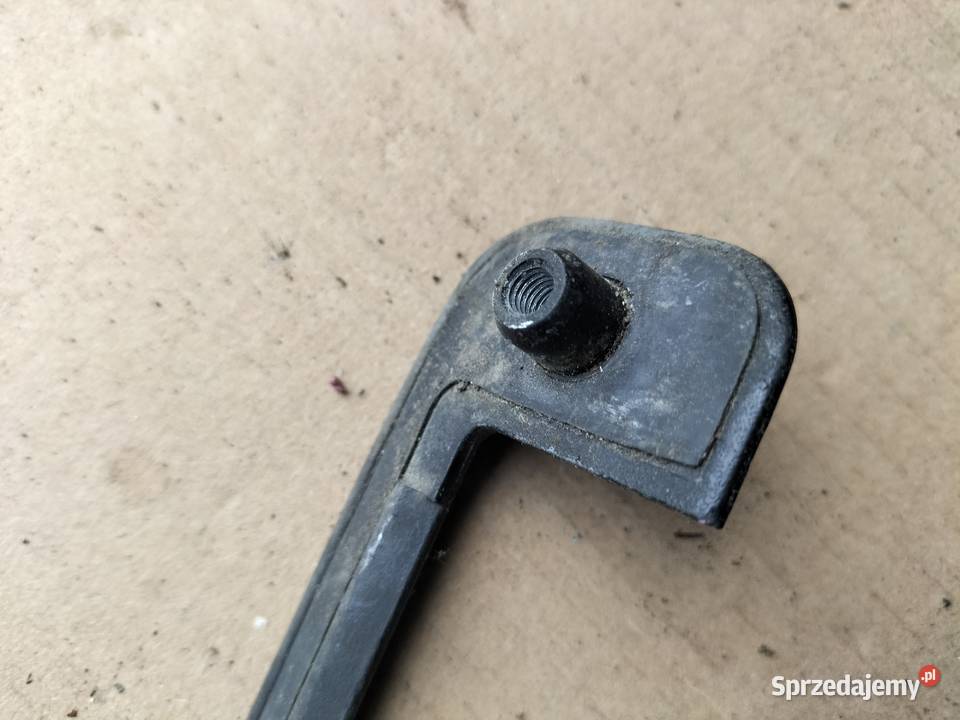 AUDI 80 B4 OSŁONA KLAMKI LEWA DRZWI KIEROWCY Klamki lubelskie Kamień-Kolonia sprzedam