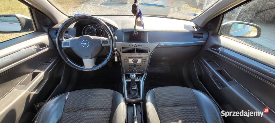 Opel Astra H 18 benzyna 2004r Dubiecko sprzedam