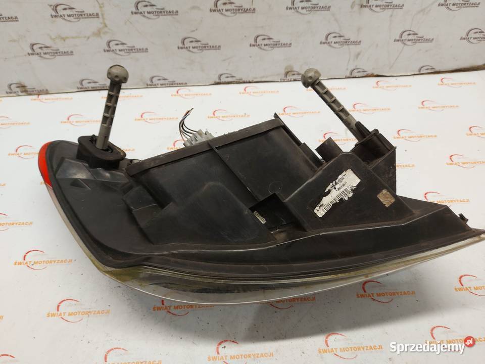 RENAULT MEGANE III COUPE lampa prawa tył osobowe Kielce