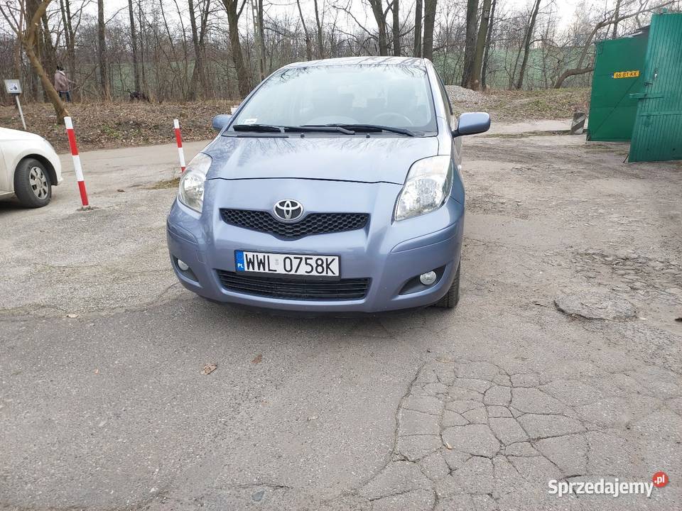 Toyota Yaris MR09 2010 poliftsilnik Motoryzacja Zielonka