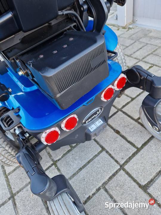 Wózek inwalidzki z napędem siedzisko 62 szerokie