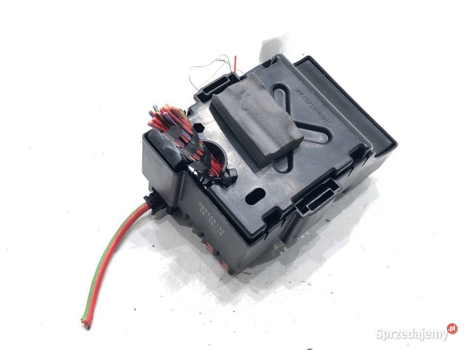 SKRZYNKA BEZPIECZNIKÓW OPEL CORSA E Hatchback 12 Skrzynki bezpieczników podkarpackie