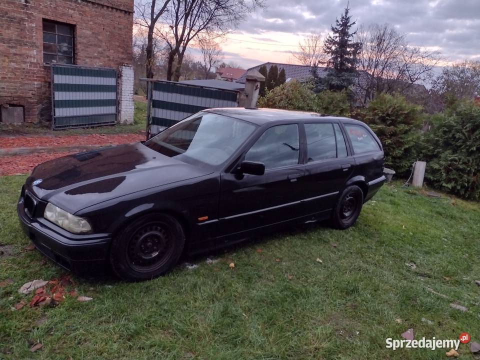 Sprzedam e36 touring 318i Krześnica
