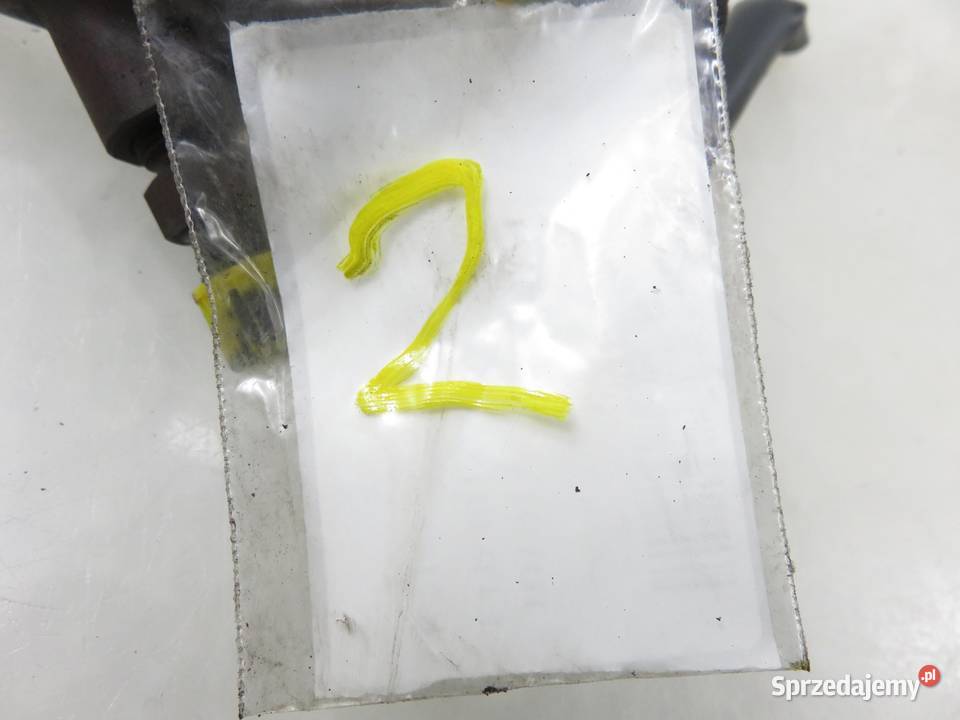 WTRYSKIWACZ TOYOTA YARIS I 14 D4D 0445110085 Wtryskiwacze