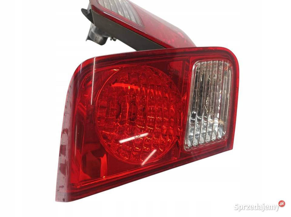 LAMPA TYŁ KOMPLET W KLAPĘ SEDAN LIFT FL Honda Rok produkcji 2004