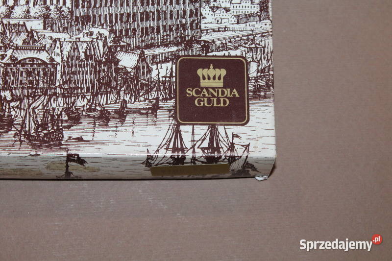 Komplet okrągłych tacek Scandia Gold 24 k