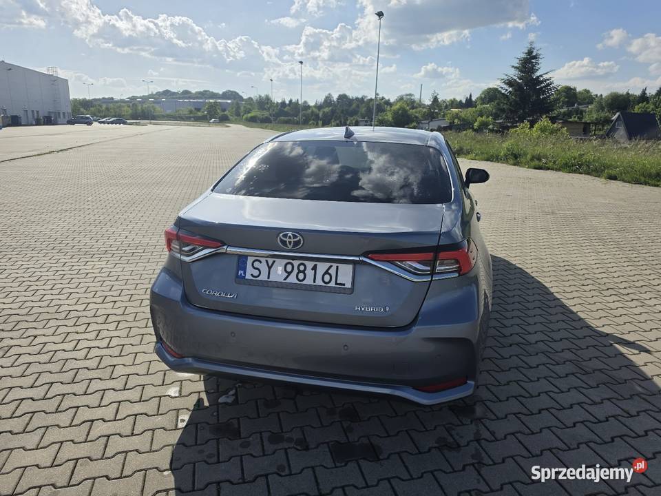 Toyota Corolla 18hybryda 1walsciciel FV23 Corolla śląskie Piekary Śląskie
