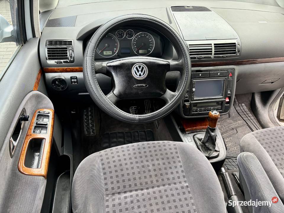 VW Sharan 19 TDI 7 osobowy Oryginał Lakier isofix Wieliszew