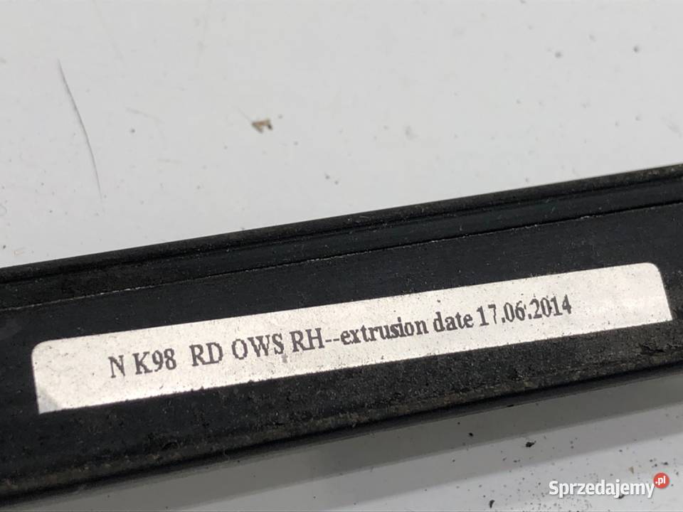 LISTWA ZGARNIAJĄCA TYŁ PRAWA CHROM RENAULT CLIO osobowe