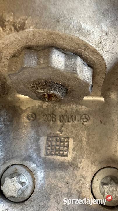 MERCEDES CKLASA 206 ZWROTNICA PRZEDNIA PRAWA