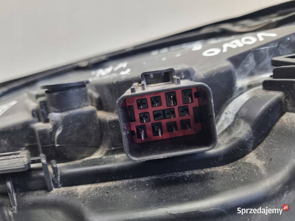 Volvo V70 III XC70 S80 II XENON PRZEDNIA LAMPA Janów sprzedam