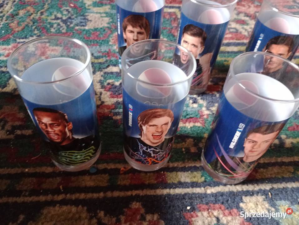 Szklanki Pepsi piłkarze Dywity