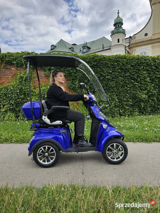 Elektryczny czterokołowy skuter Fasti 4 z dachem Kraków