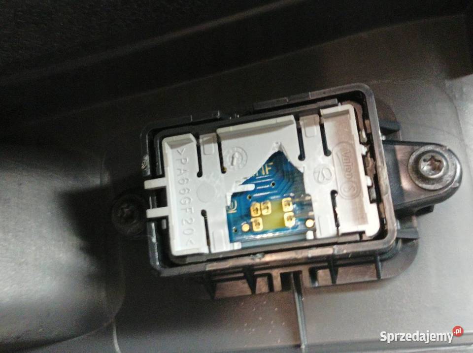 TUNEL ŚRODKOWY PODŁOKIETNIK Renault Megane III sprzedam
